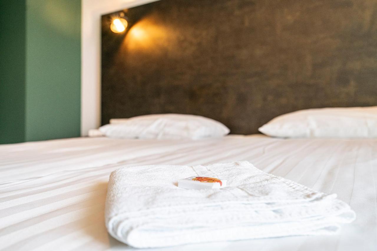 Hotel & Eetk'Fee De Vlik Ospel ภายนอก รูปภาพ
