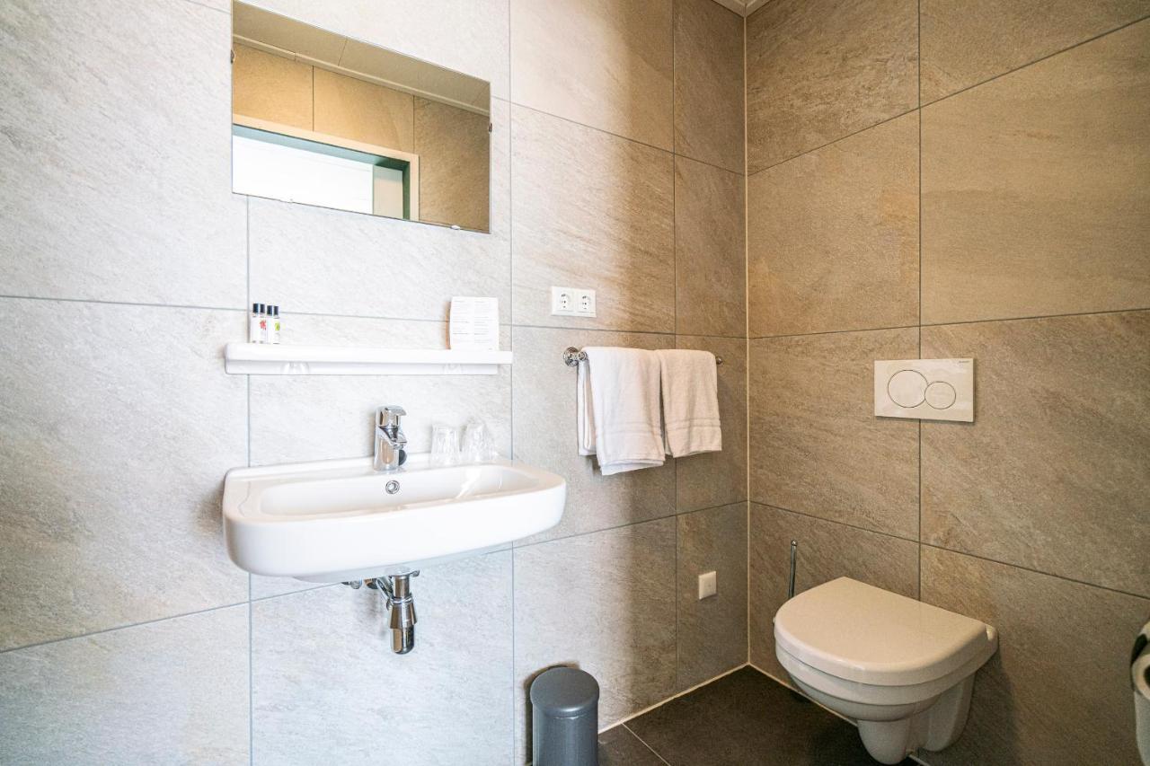 Hotel & Eetk'Fee De Vlik Ospel ภายนอก รูปภาพ